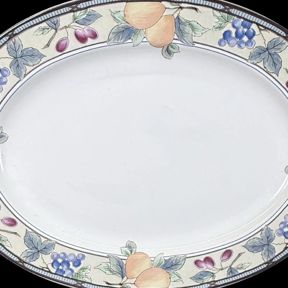 Mikasa Intaglio Garden Harvest CAC29‎ Serving Platter 15